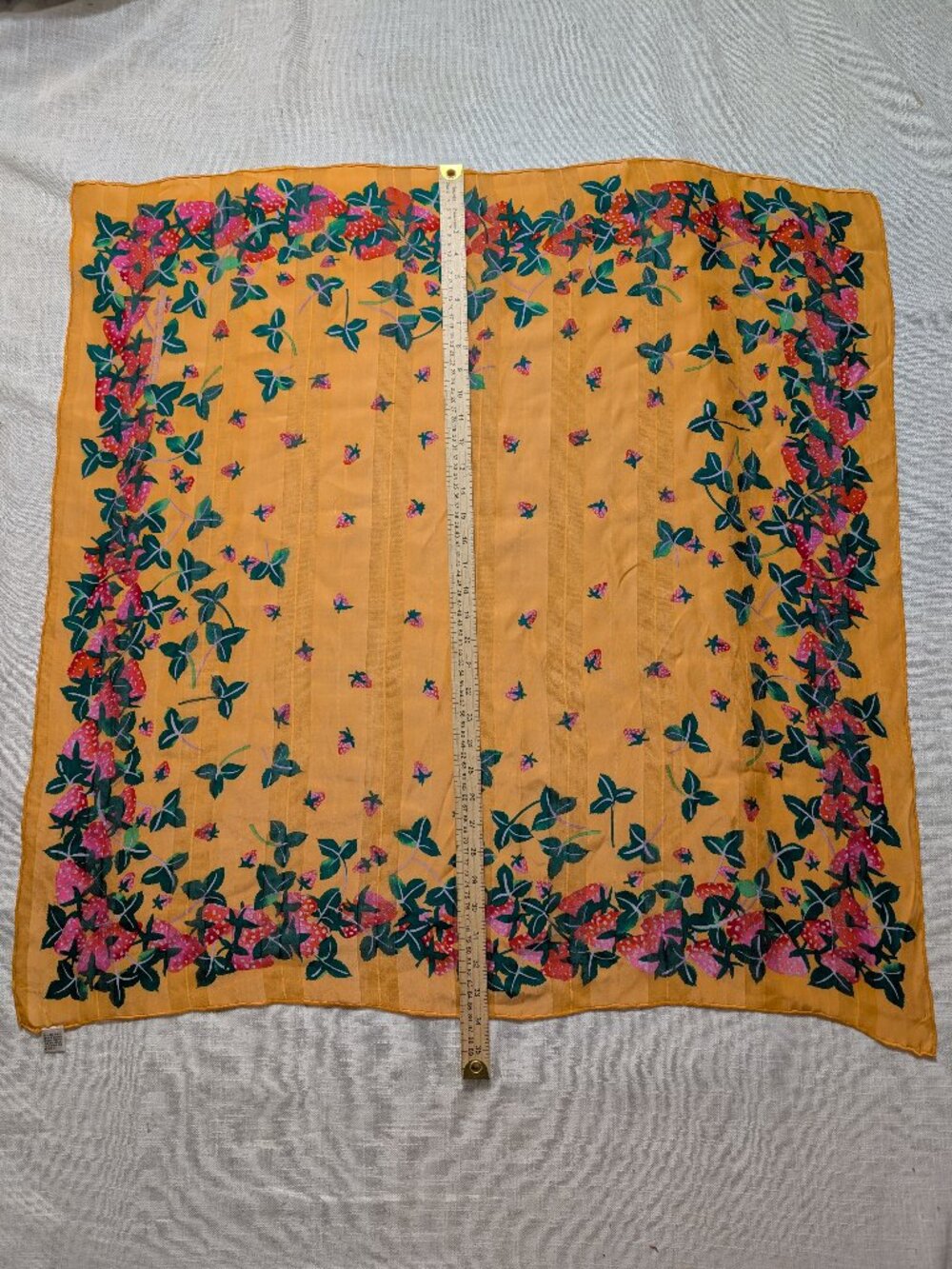 Emanuel Ungaro 100% Silk Orange Red Strawberry Print Square Scarf 34x34” - Picture 6 of 7